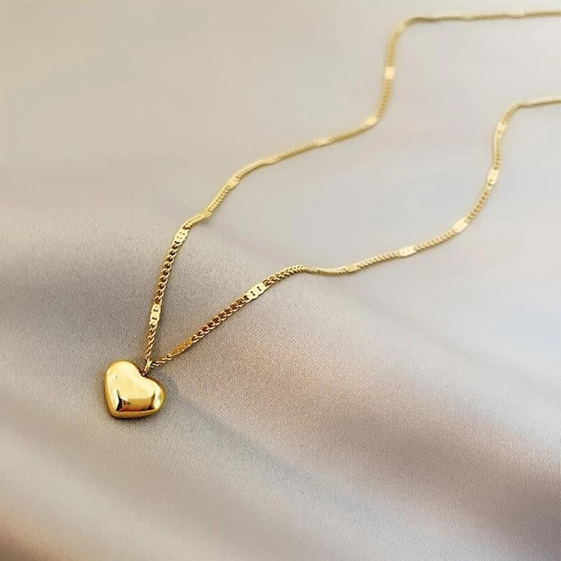 1pcs Gold-color Necklace Ms Simple Fashion Peach Heart Necklaces for women Engraved Love Collarbone Chain Holiday Jewelry Gifts