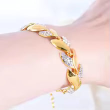 Gold Leaf Crystal Pendant Bracelet for Women Elegant Adjustable Hip Hop Chain Jewelry