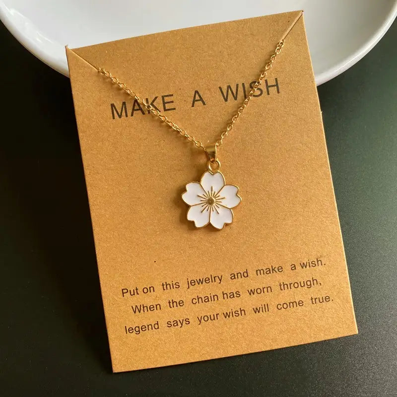 Korean Flower Pendant Choker Necklace – Trendy Summer Gift for Women & Girls (White/Yellow)