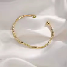 2025 Minimalist Geometric Adjustable Bracelet for Women Creative Modern Bending Design Jewelry Gift