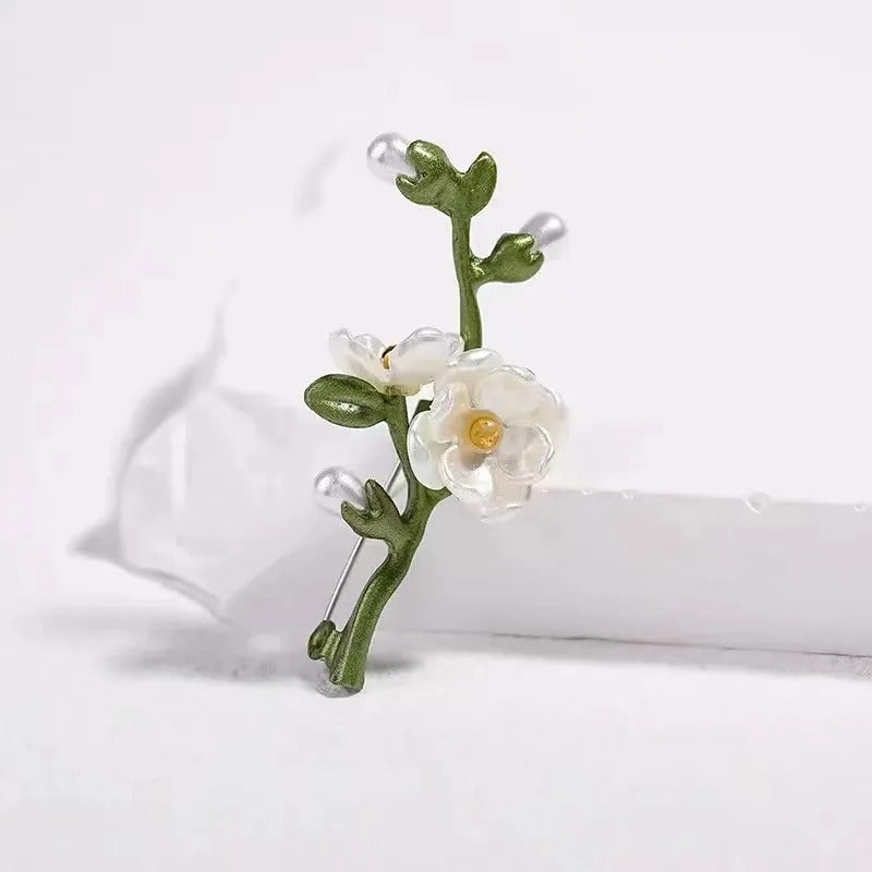 Vintage Resin Stone Green Peony Brooch for Woman Flower Lapel Pins Chinese Style Party Wedding Suit Coat Jewelry Gifts