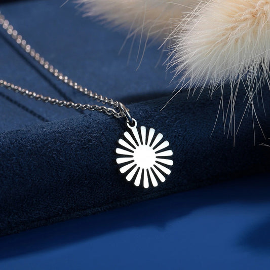 Fashion Round Sun Pendant Necklaces For Women Men Accessories Jewelry Stainless Steel Necklace Choker Birthday Gift.