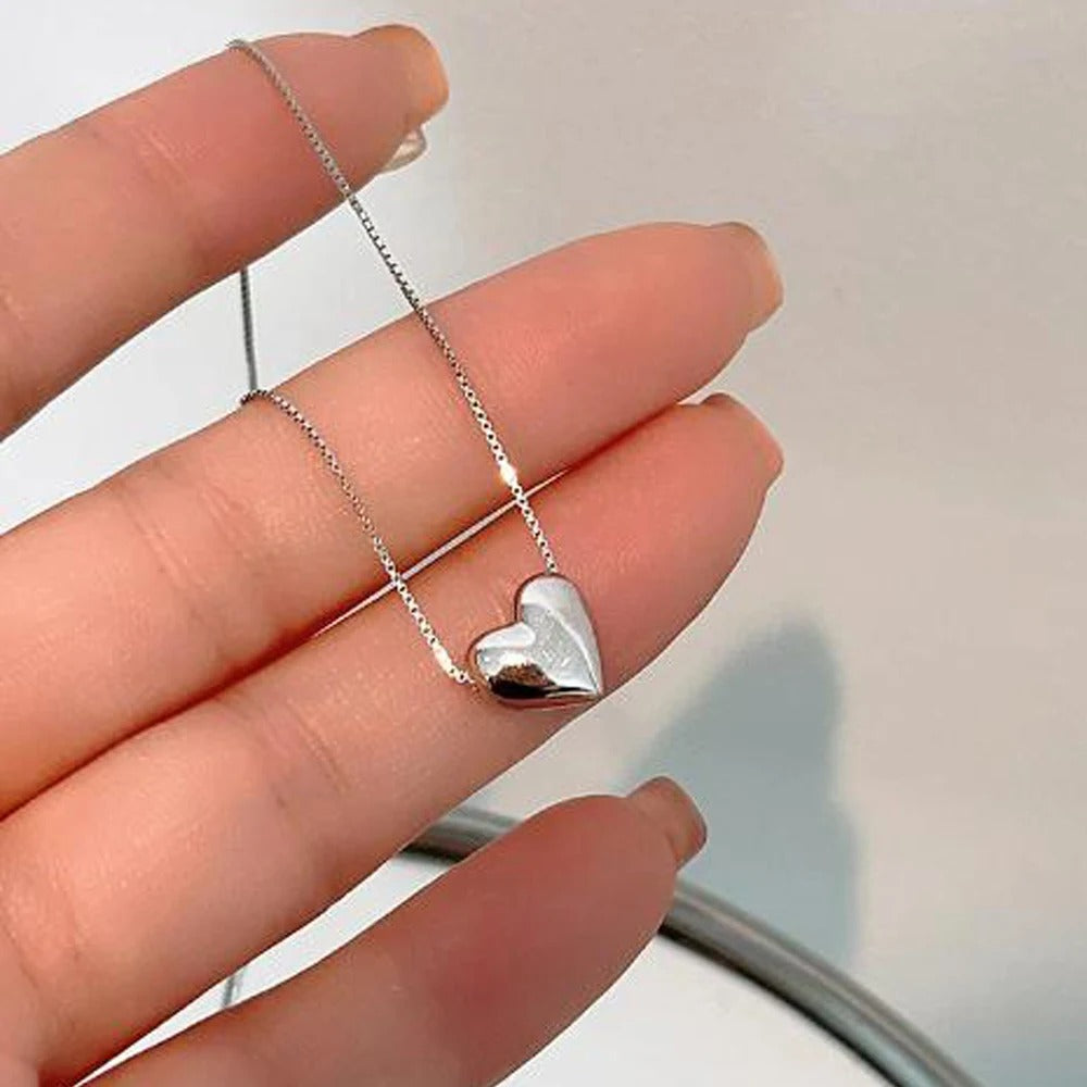 Fashion Mini Heart Necklaces Silver Color Chain Smalll Love Necklace Pendant on Neck Bohemian Necklaces Jewelry for Women Gifts