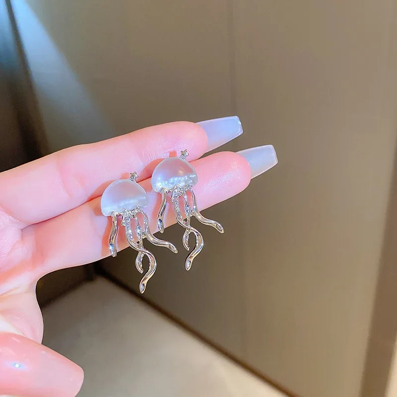 Octopus Deep-Sea Jellyfish Elves Stud Earrings for Women New Mini Star Transparent Crystal Earrings Jewelry Gifts