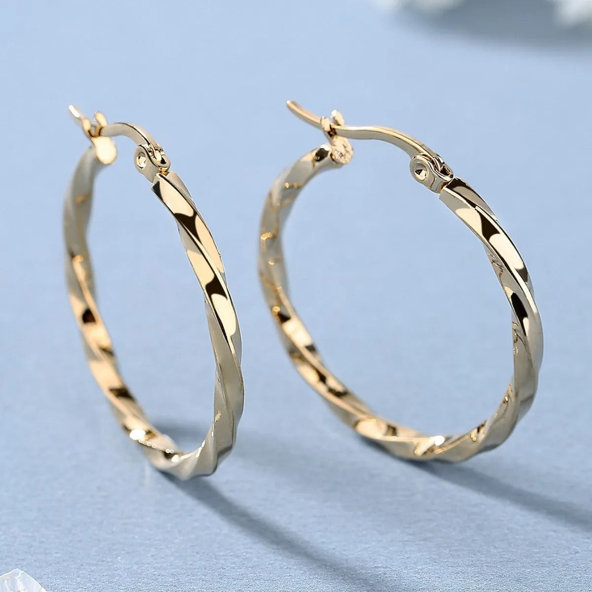 Korean version of large knotted earrings stainless steel earrings, luxury style earrings