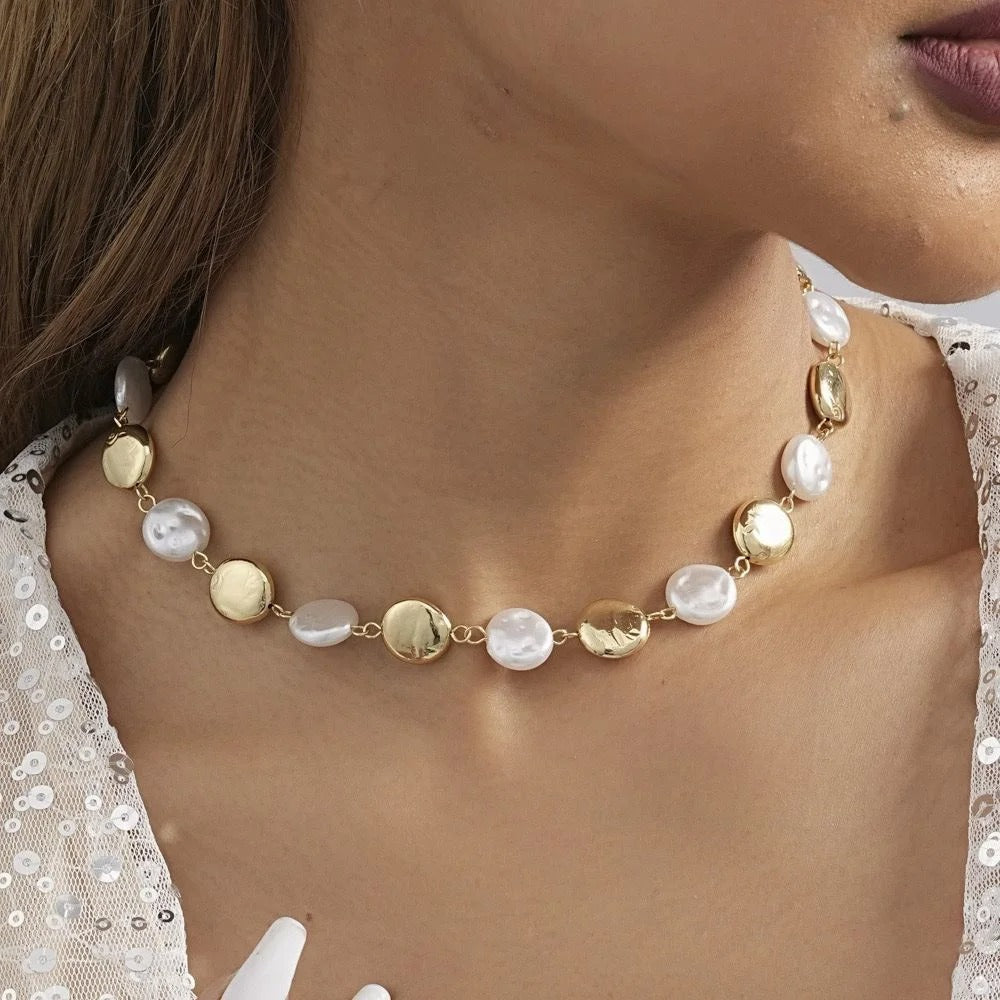 Creative Imitation Pearl Splicing Gold Glossy Circular Necklace For Women's New 2025