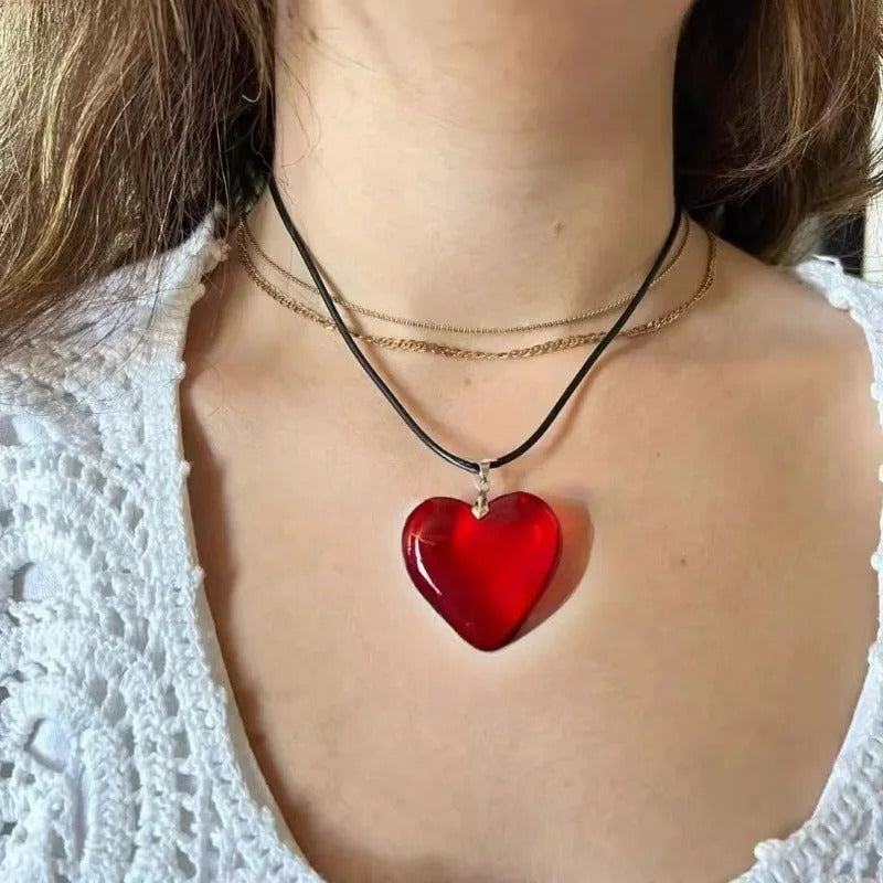 Vintage Heart Crystal Necklace Women Artistic Red Crystal Pendant Girl Lightweight Cute PU Rope Choker Chain Jewelry Accessories