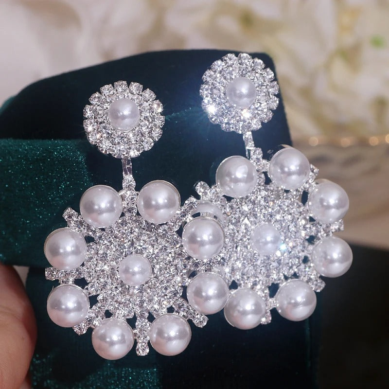 Oversized Simulated Pearl Drop Earrings for Women Silver Color Rhinestone Flower Pendant Earrings Wedding Party Jewelry