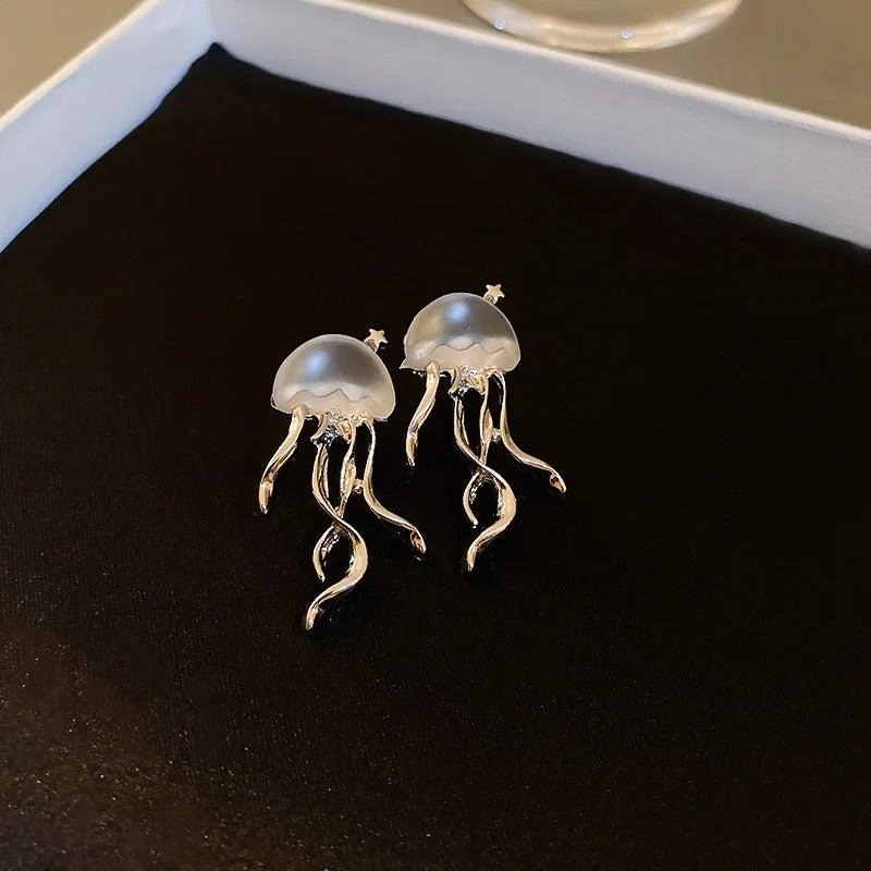 Octopus Deep-Sea Jellyfish Elves Stud Earrings for Women New Mini Star Transparent Crystal Earrings Jewelry Gifts