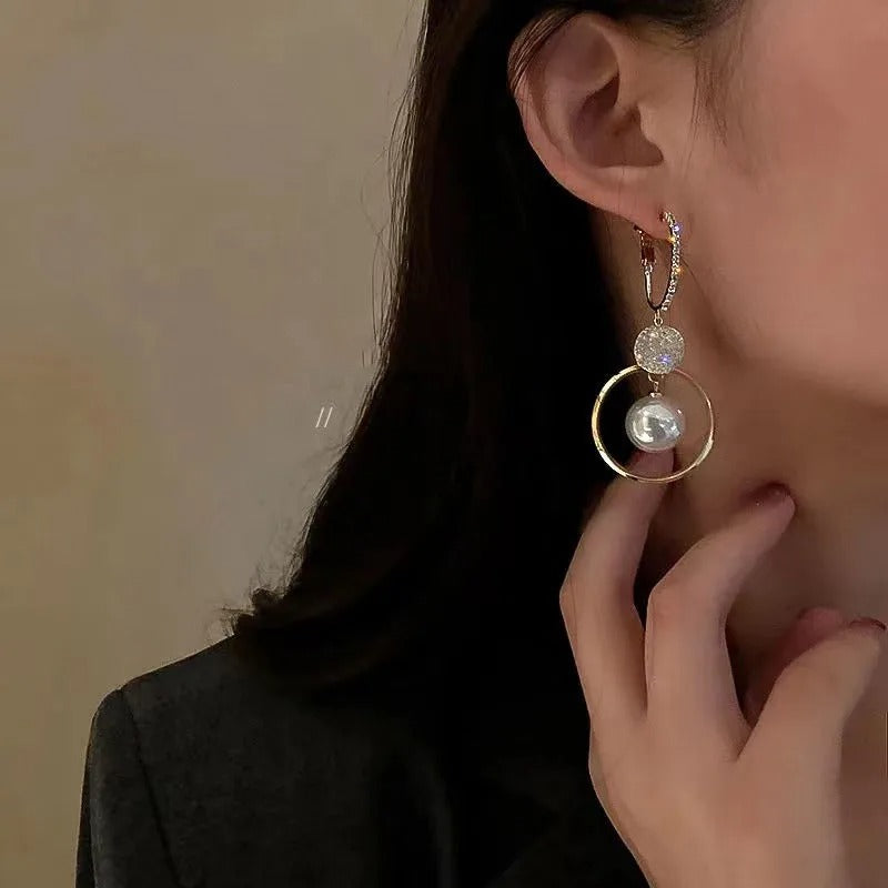 2025 New Fashion Korean Oversized White Pearl Drop Earrings for Women Golden Round Zircon Wedding Earrings Jewelry Gift