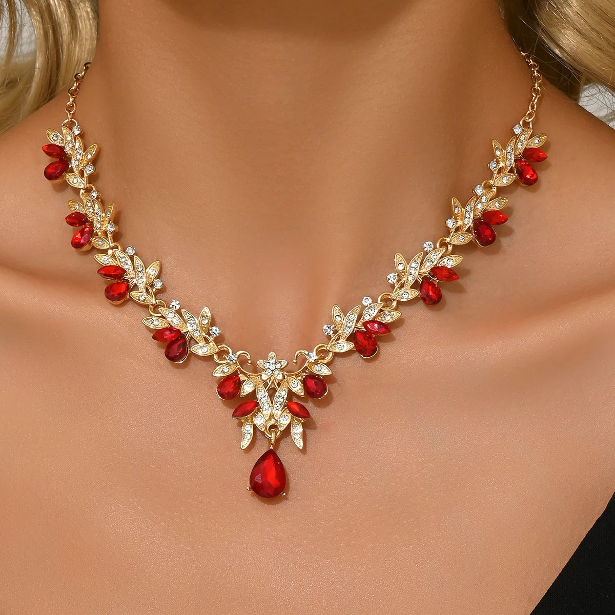 1PC Women's Fashion Geometric Water Drop Pendant Necklace Jewelry Suitable for Date, Party, Festival gift