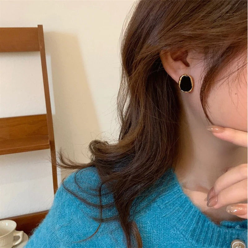 2025 New Black Earrings Irregularity Metal Earring for Women Vintage Jewelry New Design Fashion Aesthetic Earrings Accessories