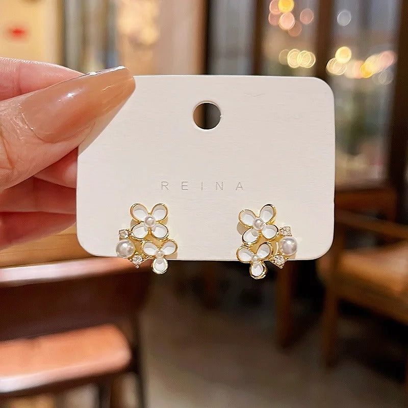 New White Enamel Oil Flower Stud Earrings for Women Cute Single Layer Blooming Gardenia Earrings Trendy Party Small Jewelry