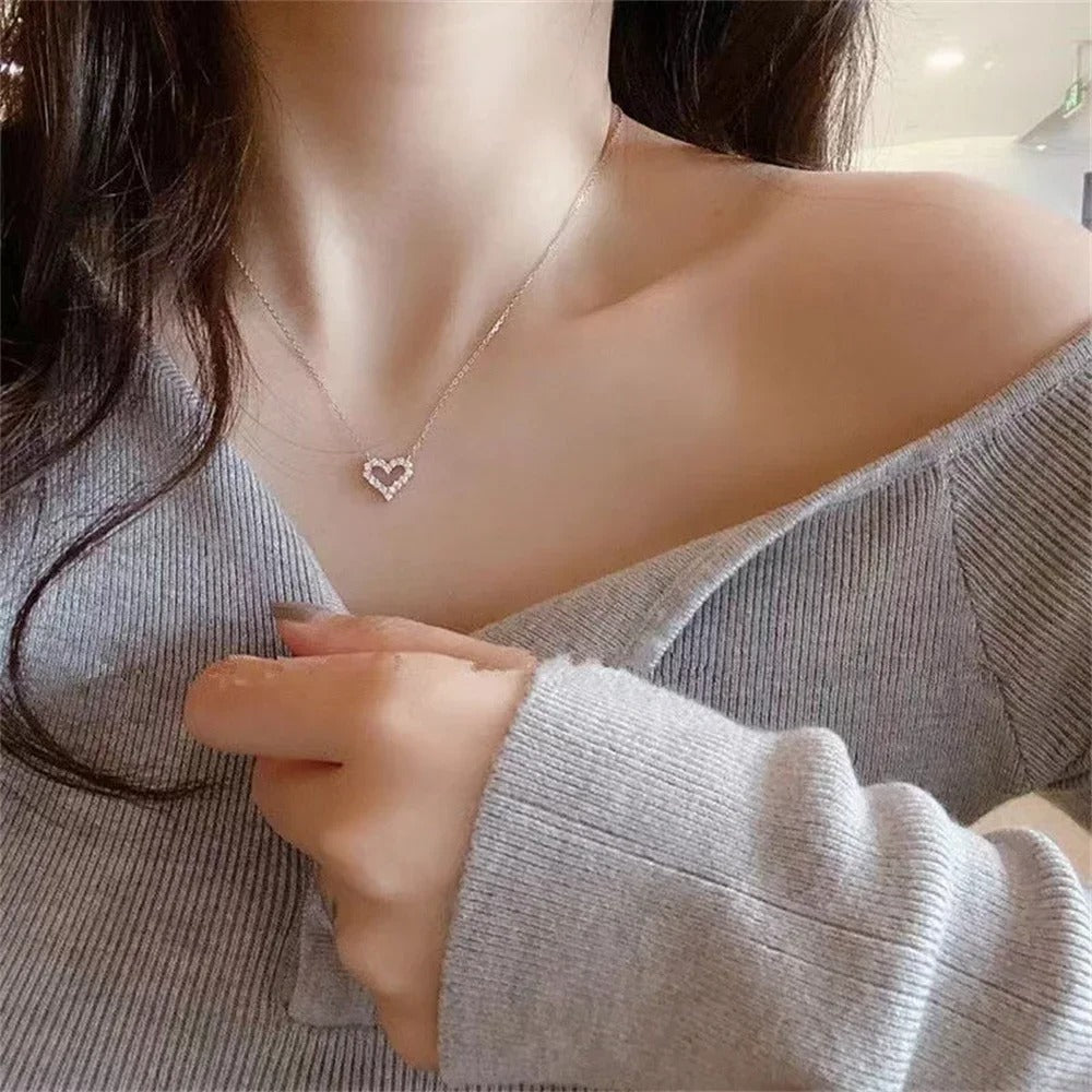 New Korean Heart Shaped Zircon Necklace Pendant Temperament Clavicle Chain for Women Birthday Party Jewelry Gifts