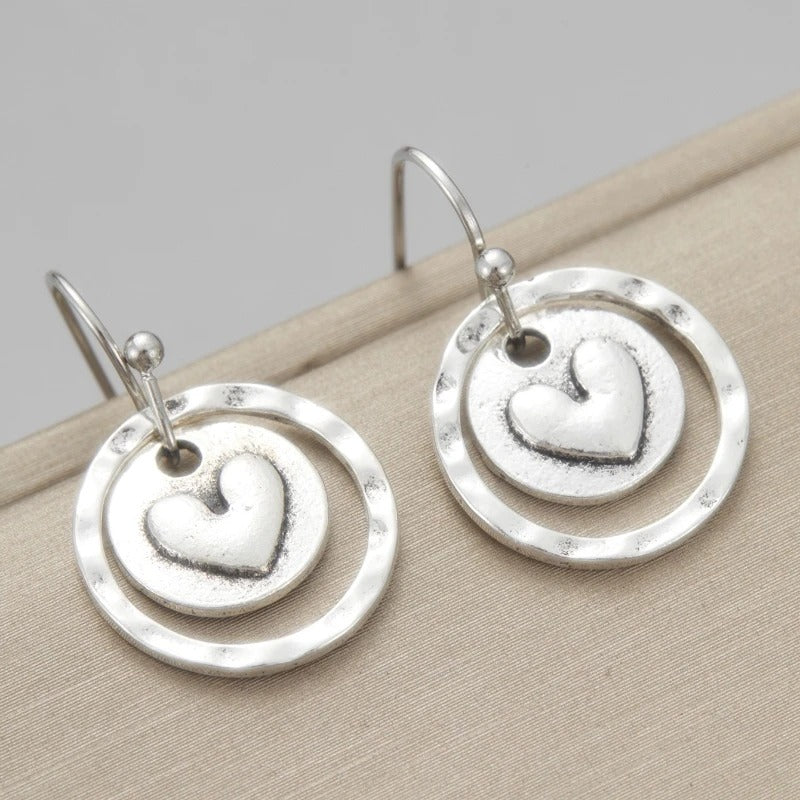 Retro Punk Heart-Shaped Geometric Pendant Earrings – Women’s Trendy Holiday Jewelry