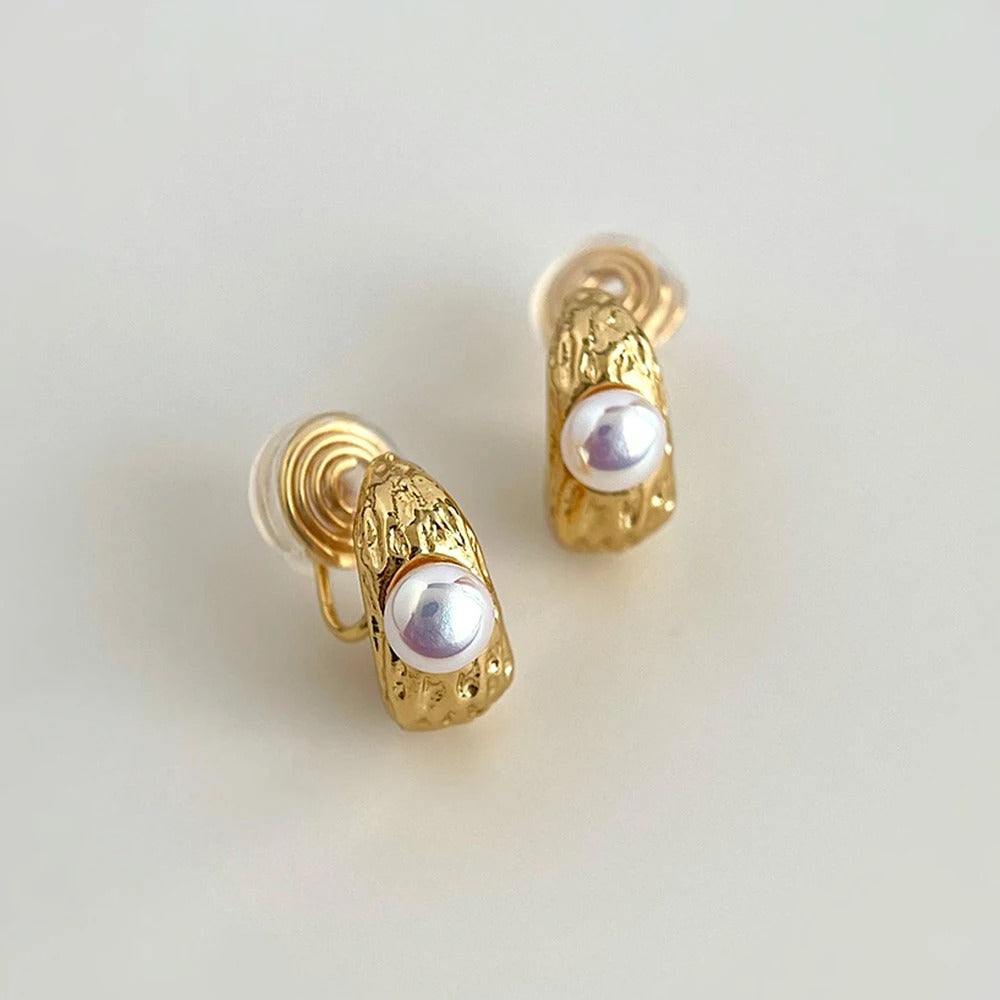 2025 Vintage Freshwater Pearl Painless Mosquito Coil Earrings for Women C-shaped Exquisite Chunky Hammere Ear Clip Jewelry Gifts