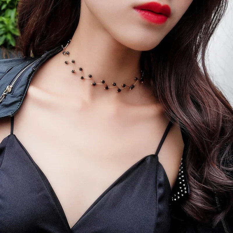 2025 New Arrivals Hot Fashion Black Crystal Necklace Simple Cross Strand Beaded Chokers Necklaces Women Jewelry