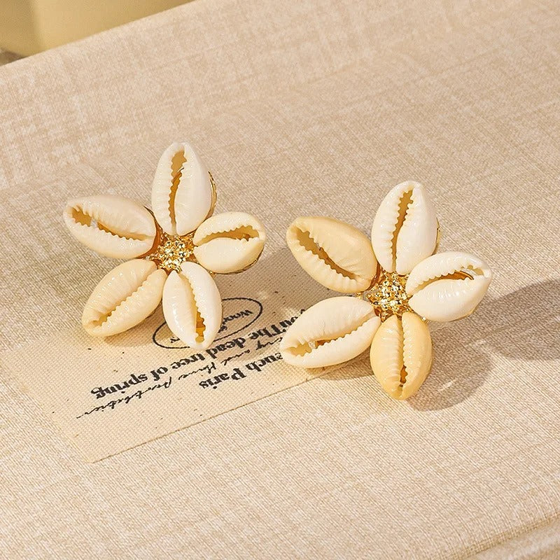 Bohemia Shell Stud Earring for Women Summer Beach Pearl Conch Drop Geometric Earring Girls Fashion Wedding Jewelry Gifts