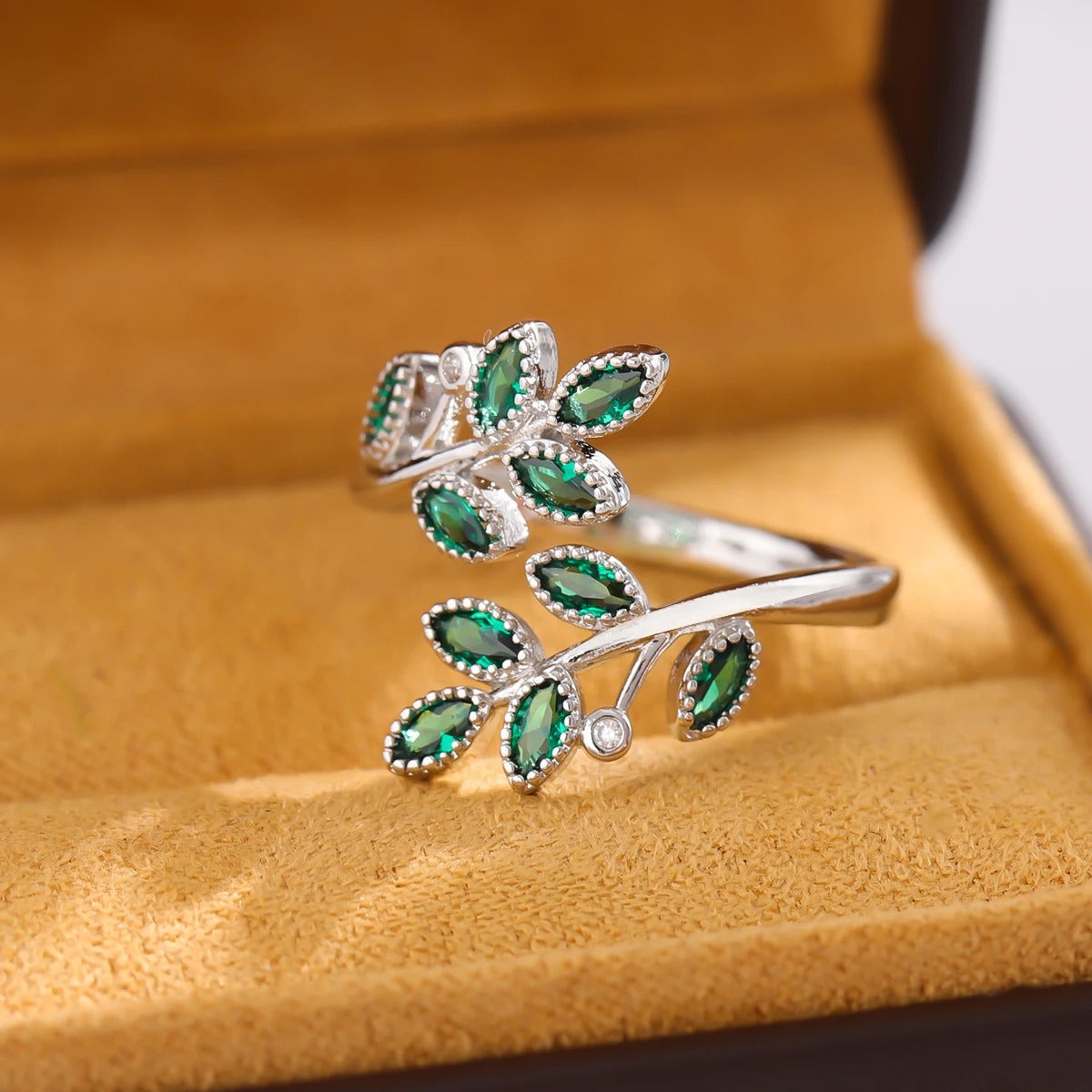 Green Crystal Leaf Silver Ring Creative Exquisite Opening Ring