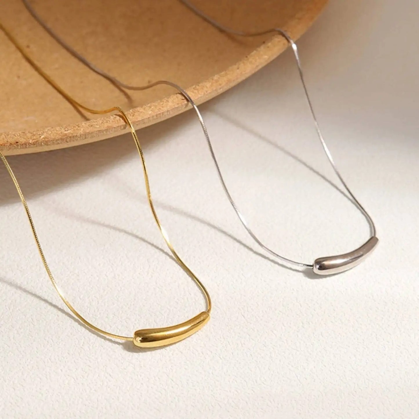 Elegant Water Drop Pendant Necklace Stainless Steel Fashion Jewelry Gift for Women & Girls