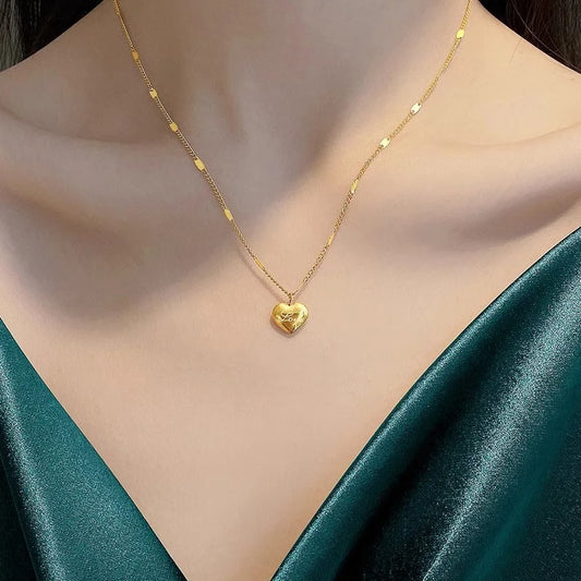 Waterproof Stainless Steel PVD Plate Gold-color Necklace Simple Fashion Peach Heart Engraved Love Collarbone Chain Holiday Gifts