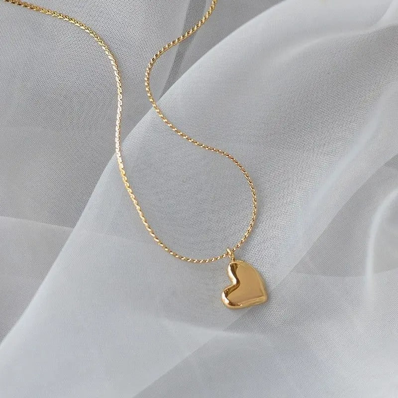 Stainless Steel Love Heart Pendant Necklace For Women 2025 New Trendy Temperament Simple Neck Chain Jewelry Gift Choker