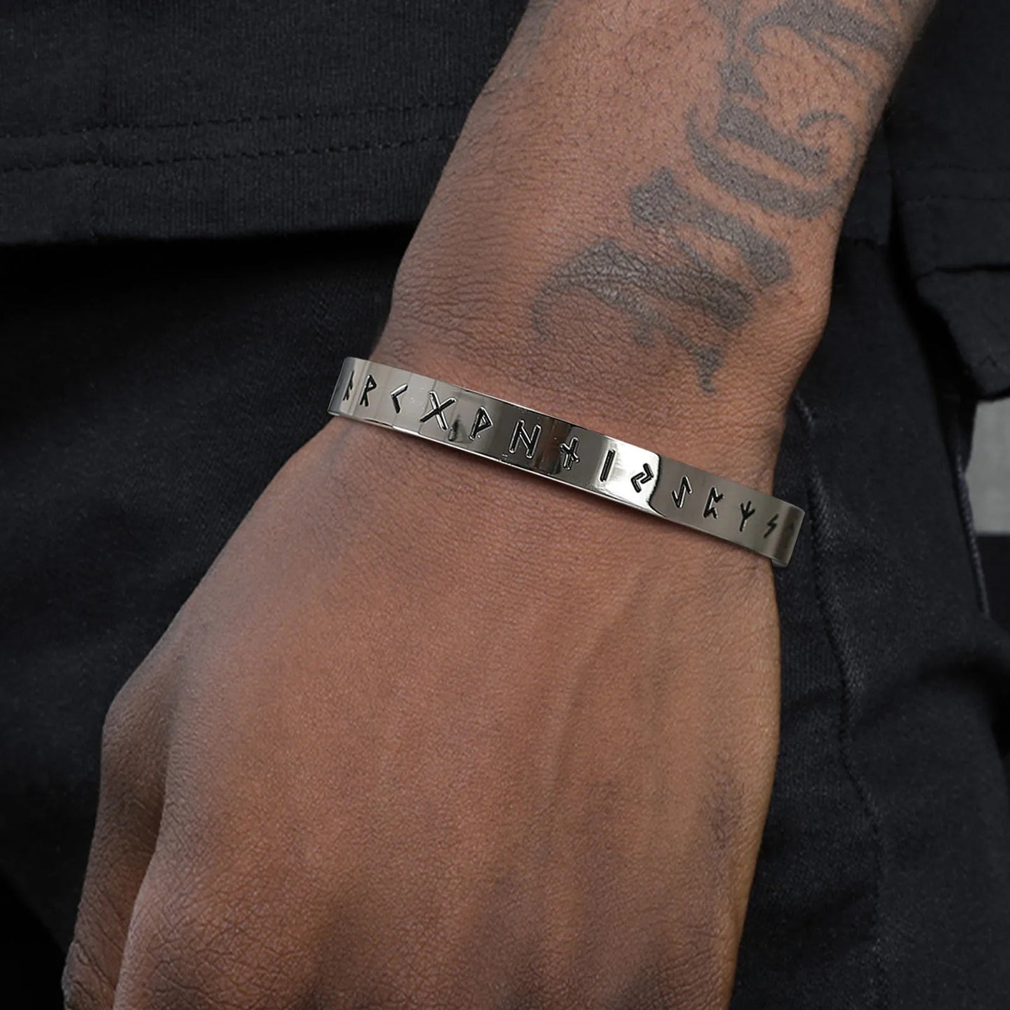 Viking Bracelets for Men Nordic Viking Rune Letters Amulet Cuff Bangle Vintage Punk Rock Boy Wristband