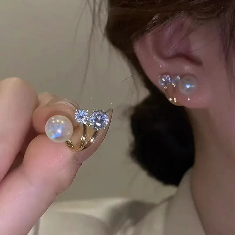 Korean Vintage Pearl Crystal Earrings For Women Statement Jewelry Unique Design U Shape Claw Women's Stud Earrings