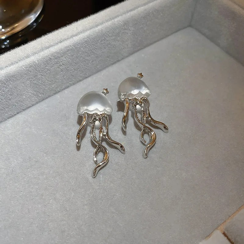 Octopus Deep-Sea Jellyfish Elves Stud Earrings for Women New Mini Star Transparent Crystal Earrings Jewelry Gifts
