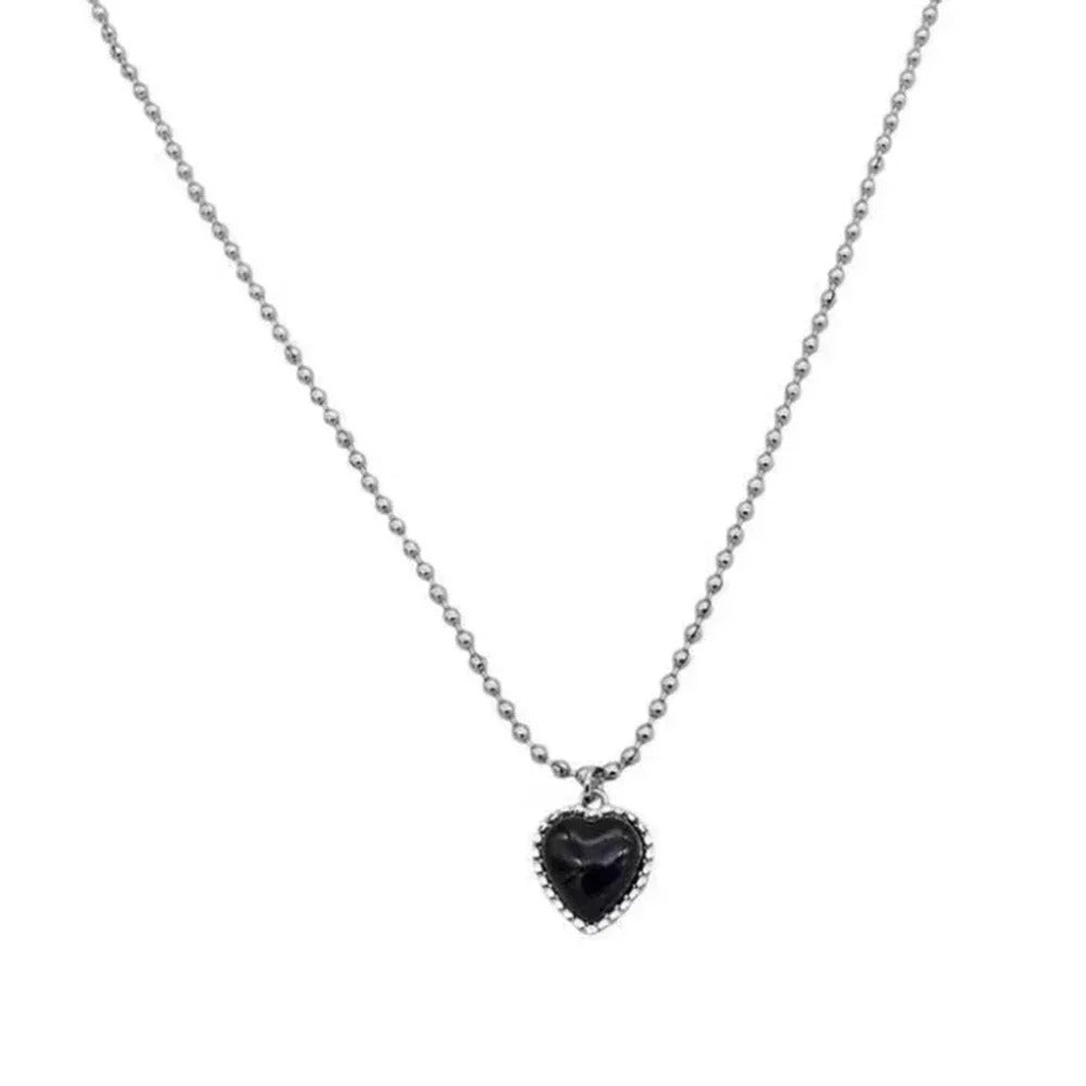 Simple Black Heart Necklace French Metal Clavicle Chain
