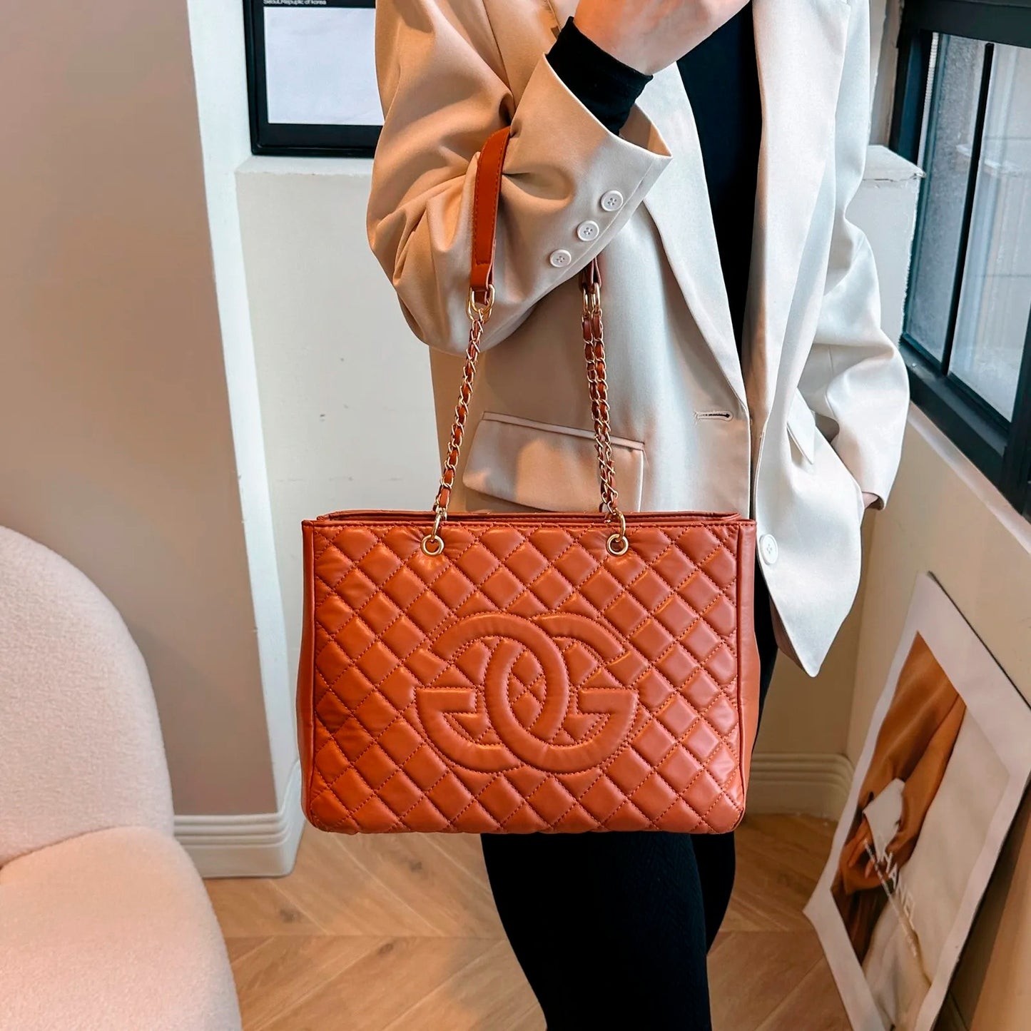 Paris Fashion Leather Zipper Shoulder Bag for Women