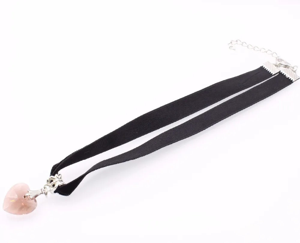 New Fashion Women Velvet Choker Heart Crystal Pendant Necklaces For Women Jewelry Female Black Ribbon Necklace Party Gift