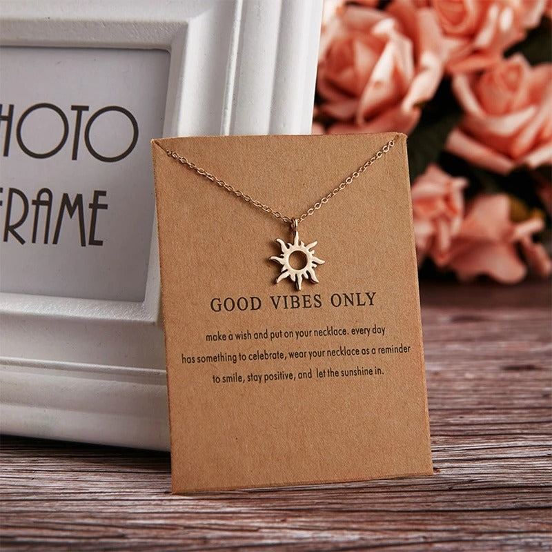 Alloy for Sun Pendant Necklace Simple Ladies Clavicle Chain Necklaces Summer Jewelry Birthday Gift for Friends