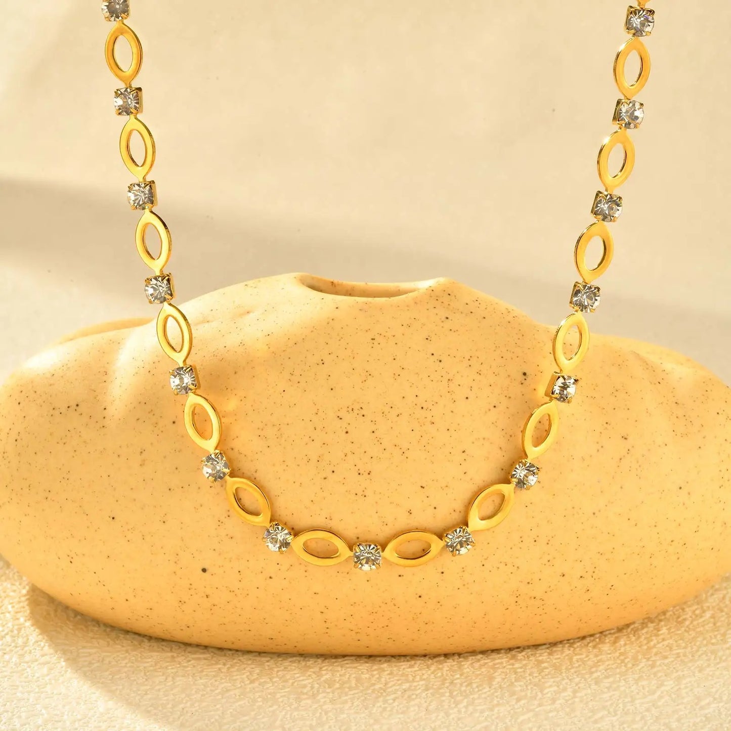 White Zircon Hollow Oval Handmade Chain Necklace,Gold Color Women's Stainless Steel Necklaces,Exquisite Jewelry Gifts
