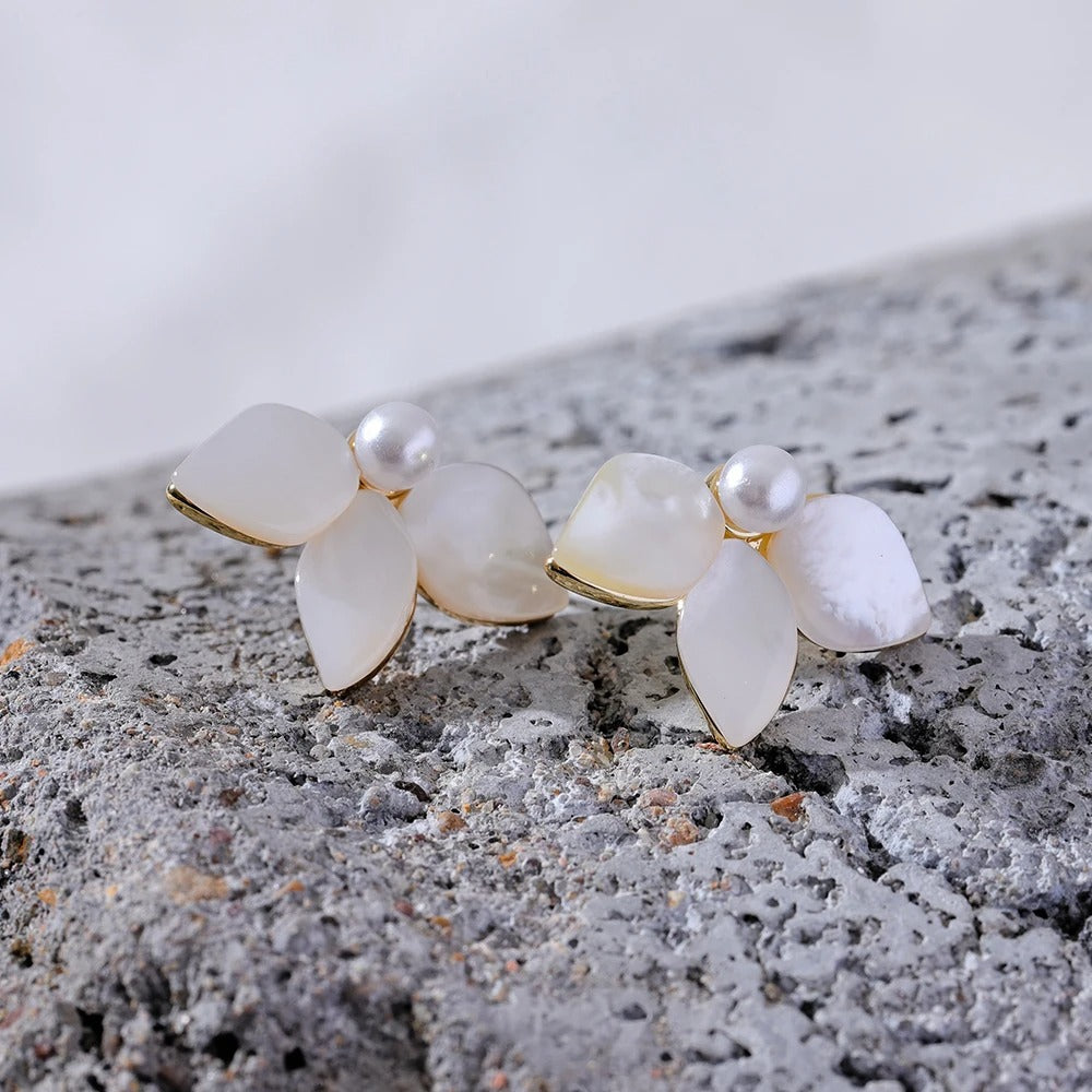 Mchic Thicker Natural Shell Flower Stud Earrings Trendy Unique Chic Daily Fashion Copper Jewelry for Women Gift Wholesale
