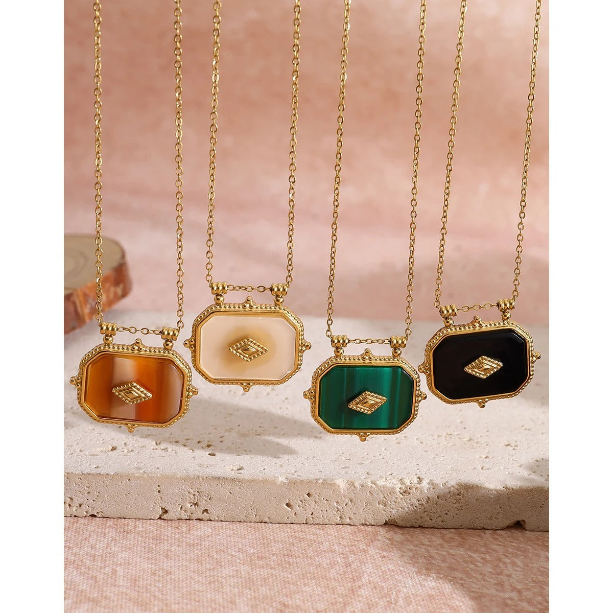 Vintage Luxury Acrylic Charms Pendant Necklaces for Women 18K Gold Plated Trendy Y2K Jewelry