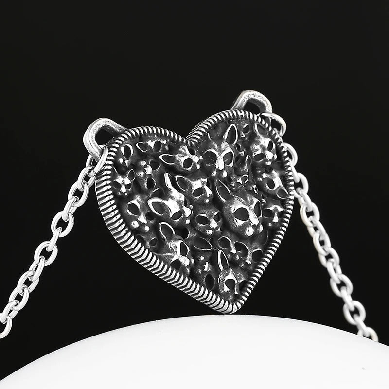2025 New More Cat Heart Pendant Necklace Fashion Metal Glass Face Fine Chain Jewelry Man Women Couple Gift Accessories