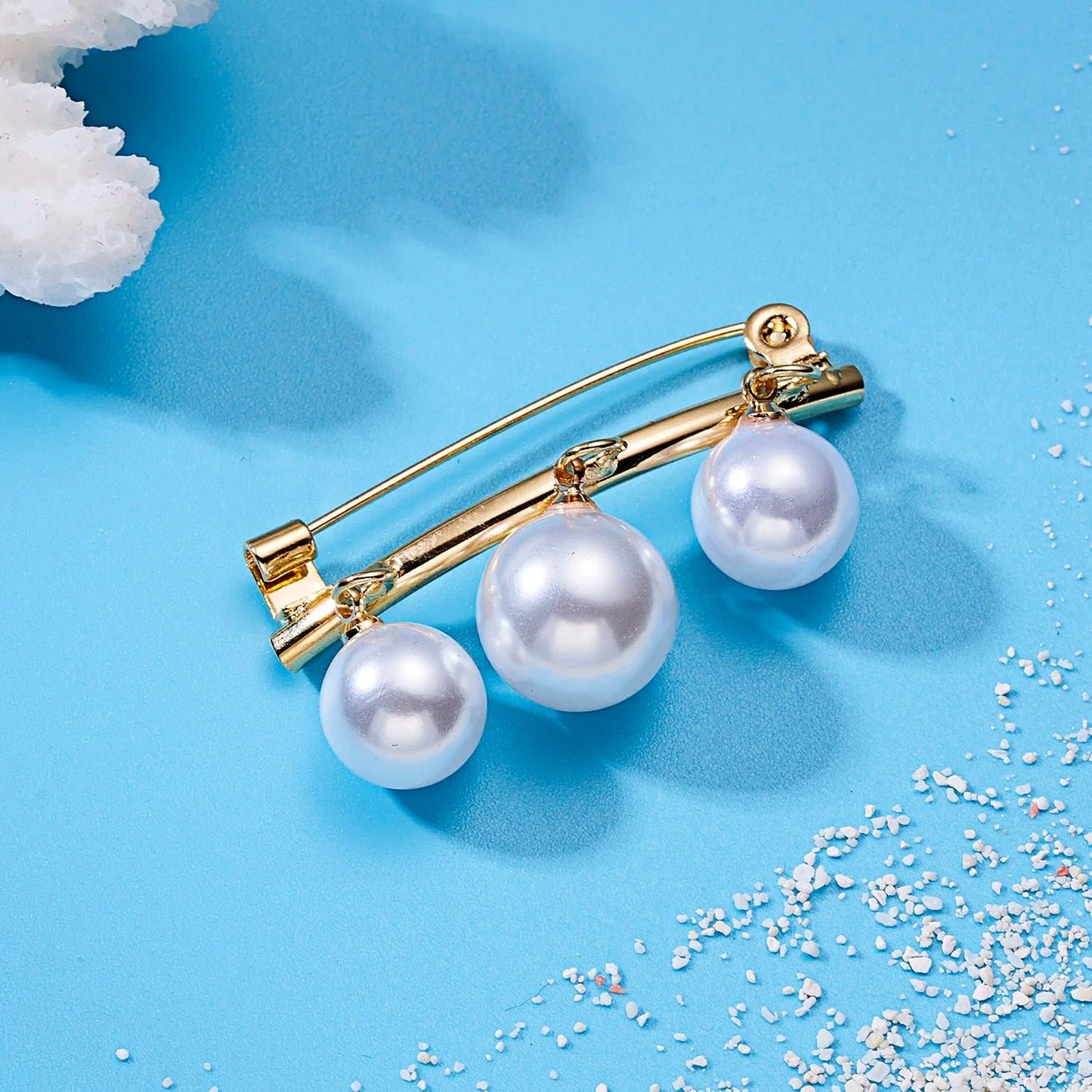 Elegant Fashion Pearls Brooch Pins For Women Fixed Straps Charm Safe Pin Brooches Clothing Clip Badge Dress Buckle Diy Jewelry
