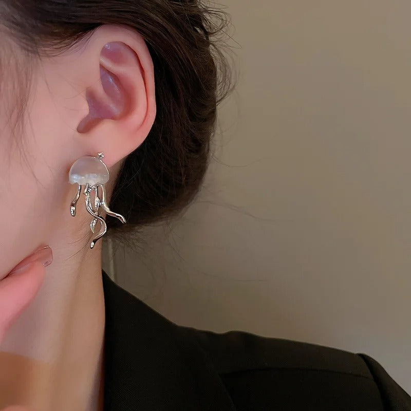 Octopus Deep-Sea Jellyfish Elves Stud Earrings for Women New Mini Star Transparent Crystal Earrings Jewelry Gifts