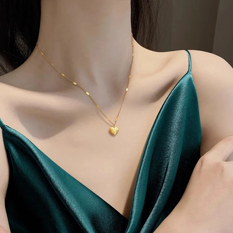 Waterproof Stainless Steel PVD Plate Gold-color Necklace Simple Fashion Peach Heart Engraved Love Collarbone Chain Holiday Gifts
