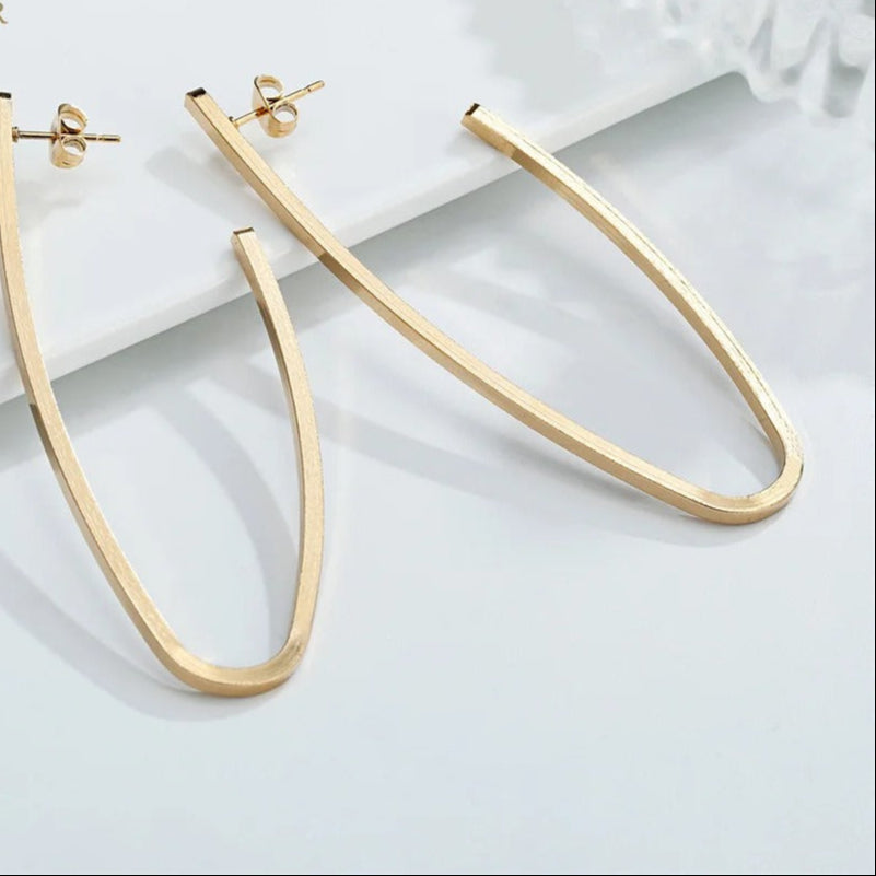 1 Pairs Exaggerated Big Hook Earrings for Women C Shape Ear Studs Earrings Golden Stainless Steel Piercing Jewelry Accessories
