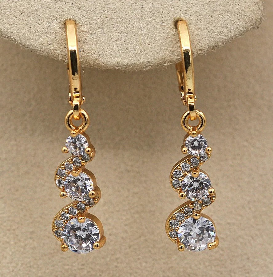 Classic Trend Earrings Gold Color Swirl Green Stone Dangle Earrings for Women Jewelry