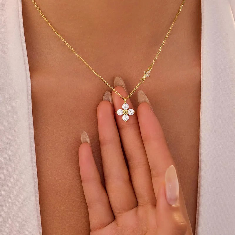 925 Sterling Silver Dainty Lucky CZ Leaf Necklace for Women 14k Gold Plated Flowers Elegant Pendant Necklace Wedding Jewelry