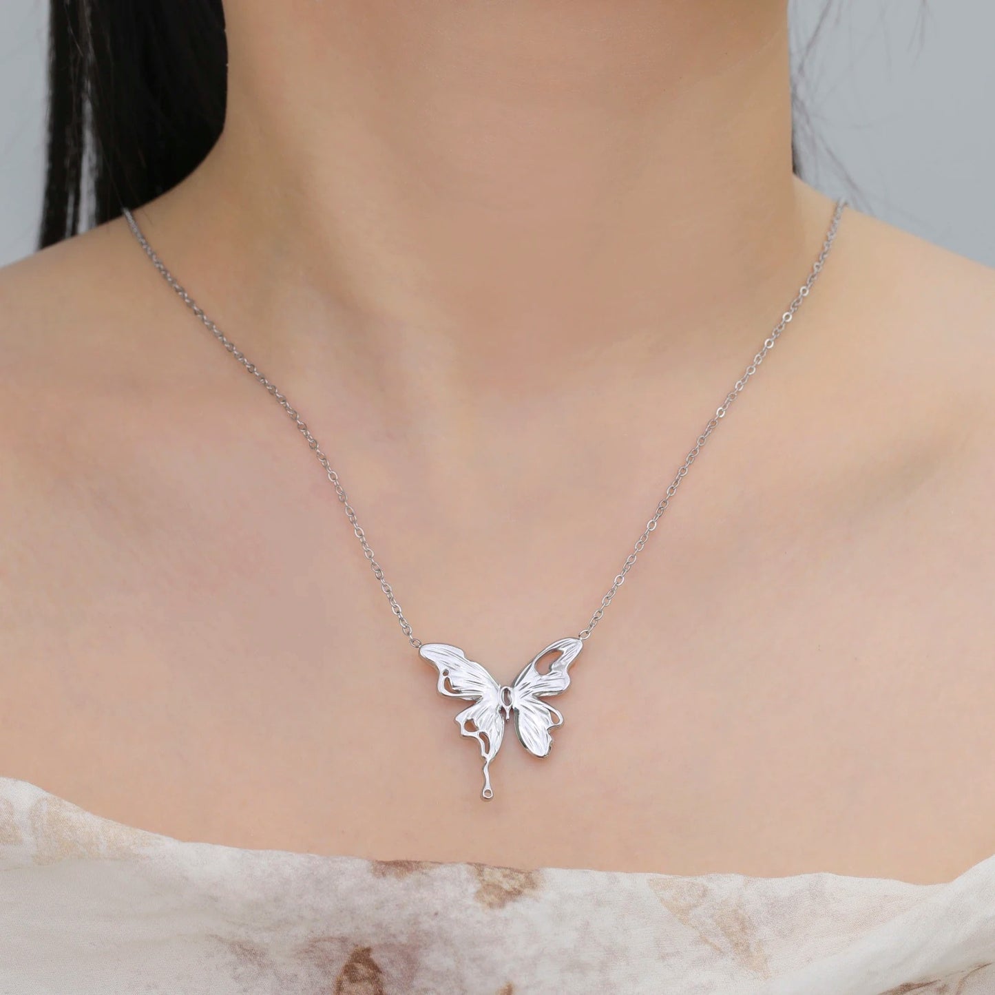 Butterfly Women's Stainless Steel Necklace Gold Color Choker Neck Chain Party Wedding Birthday Gift Trend 2025 Jewelry