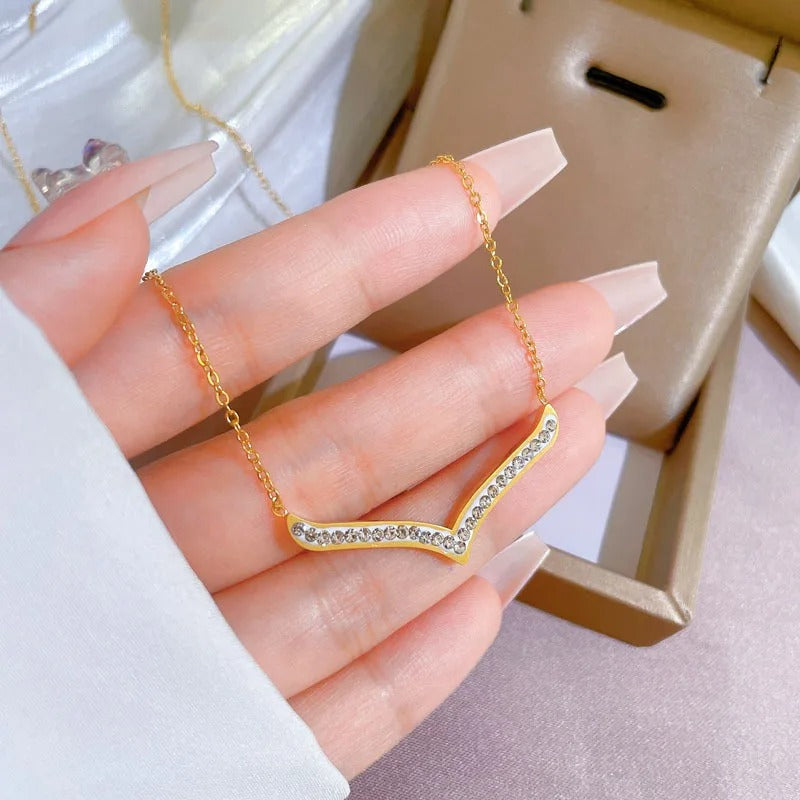 Stainless Steel Letter V Shape Pendant Necklaces For Women Shell CZ Crystal Deer Antler Clavicle Chain Chokers Christmas Gift
