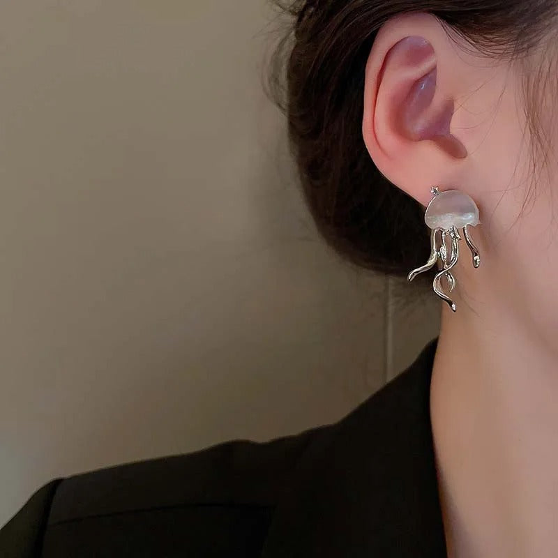 Octopus Deep-Sea Jellyfish Elves Stud Earrings for Women New Mini Star Transparent Crystal Earrings Jewelry Gifts