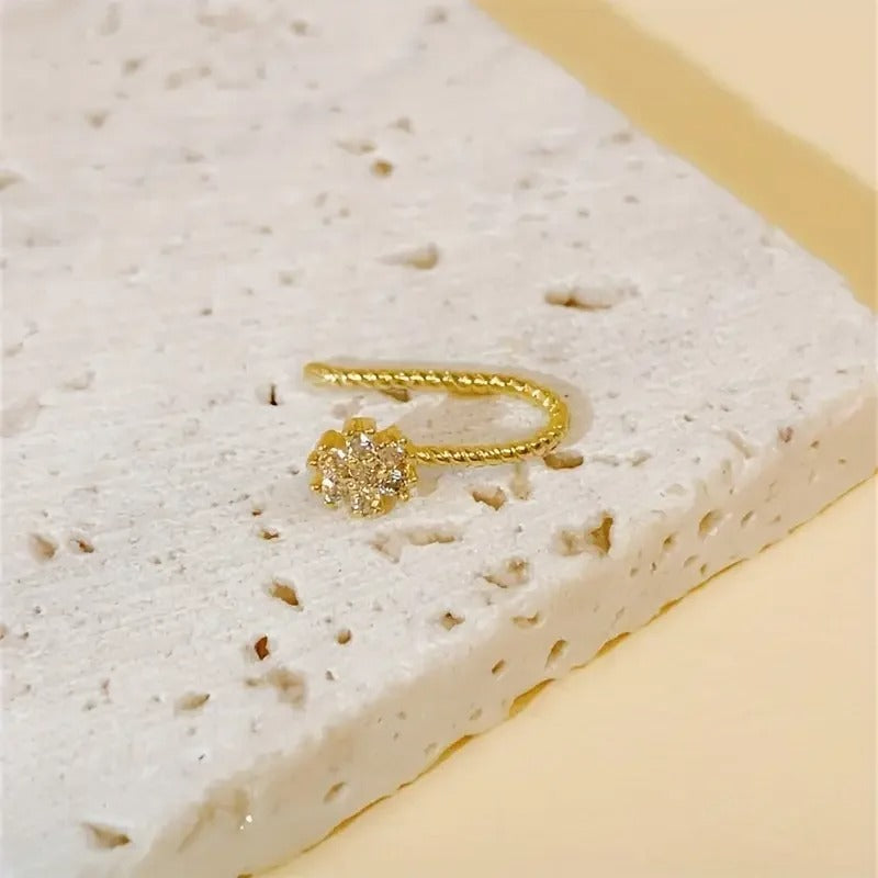 herry Blossom Design Synthetic Zirconia Nose Clip Style
