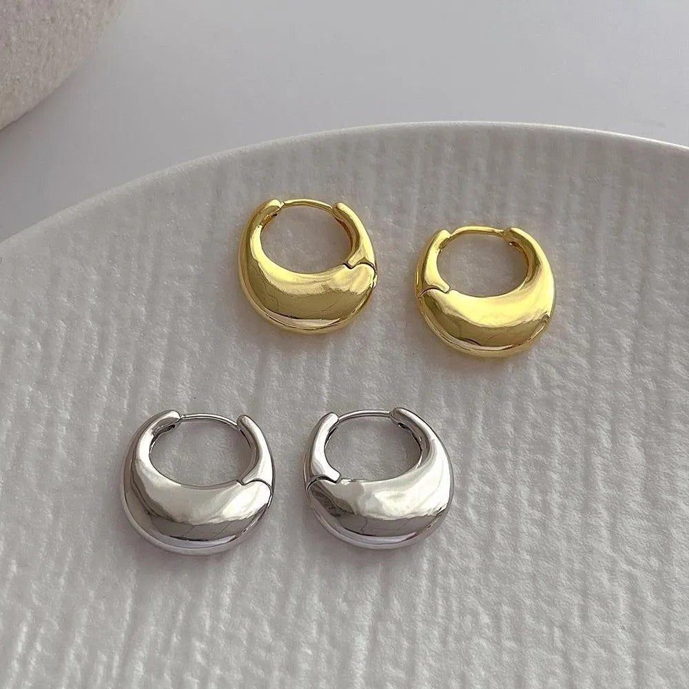 Silver Vintage Round Earrings For Women Trendy Metal Hoop Earring Jewelry Prevent Allergy Party Accessories Gifts.