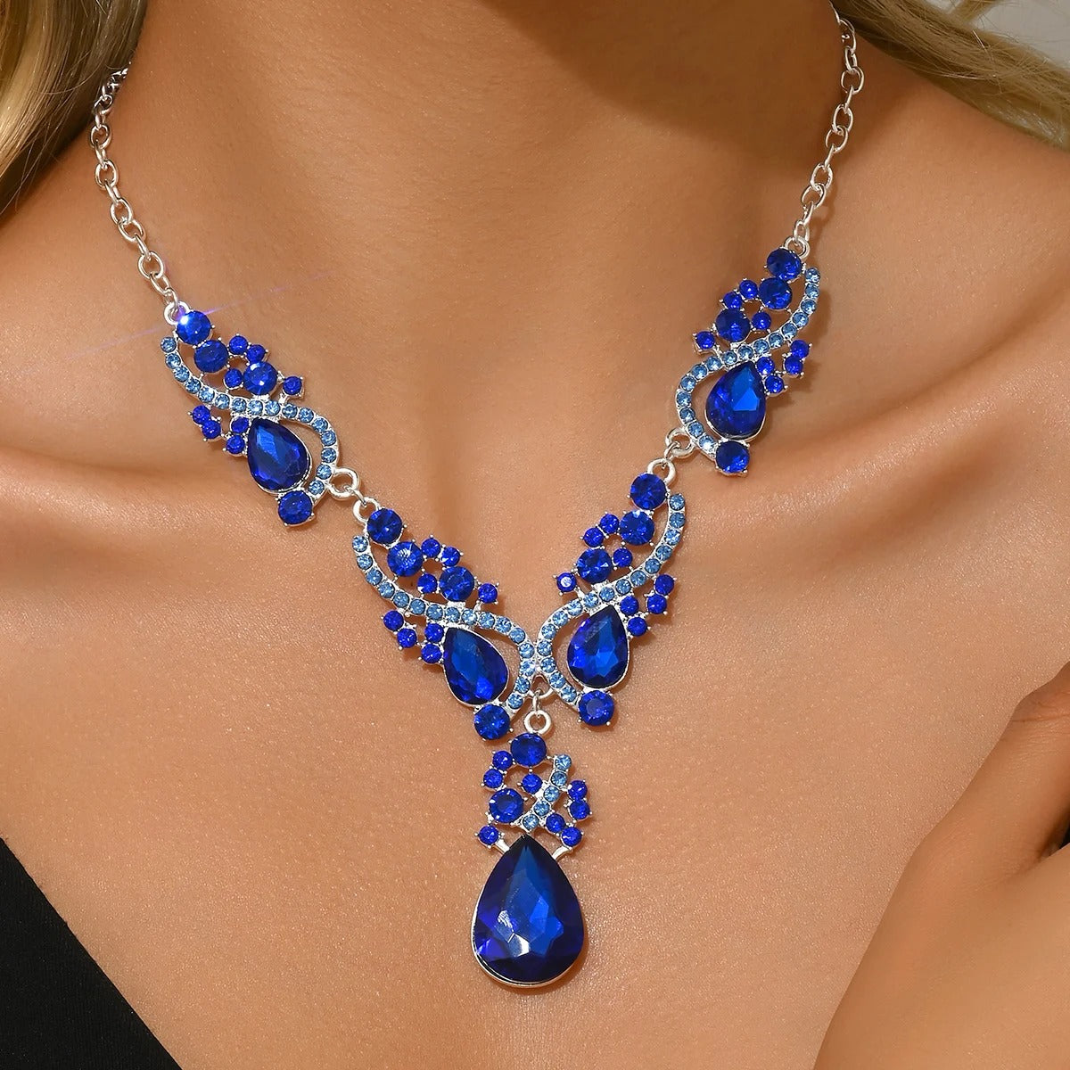 1PC Women's Fashion Trendy Water Drop Pendant Necklace Jewelry Suitable for Date, Party, Festival Gifts