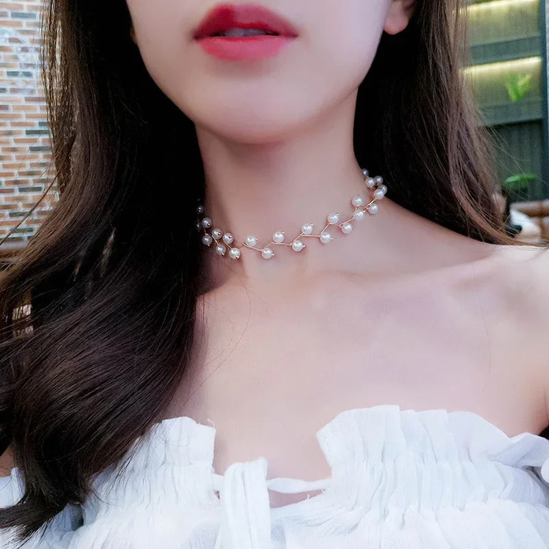 2025 New Arrivals Hot Fashion Black Crystal Necklace Simple Cross Strand Beaded Chokers Necklaces Women Jewelry